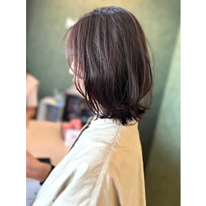 【MICHI 富田店　西村 亜矢】 ミディアムカット 外ハネ
