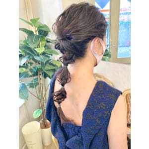 ロングの編み下ろしアレンジ