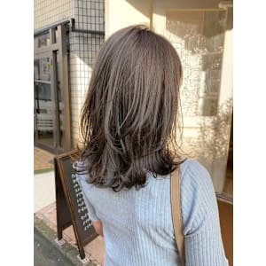 ミディアムレイヤー暗めグレージュ埼京線京浜東北線赤羽美容室