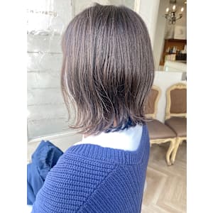 ミディアムカット透明感upイルミナカラー