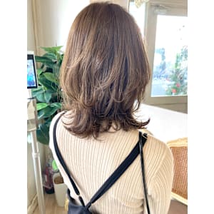 ミディアムレイヤーカット赤羽
