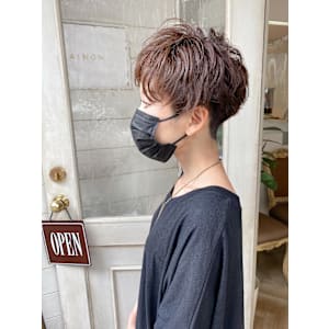 赤羽美容室ベリーショート秋カラー2024人気