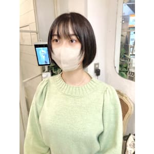 人気顔まわりレイヤースタイル