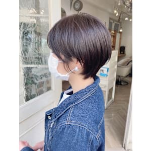 赤羽2024人気ショートスタイル秋トーンダウンカラー