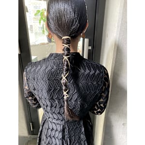 タイトヘアアレンジ【高田馬場　lok】