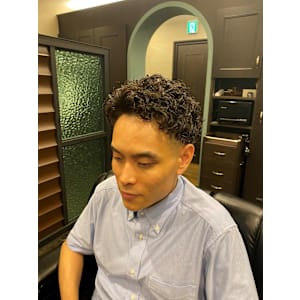 フェードパーマスタイル