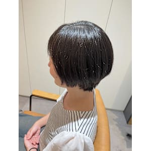 ショートボブ