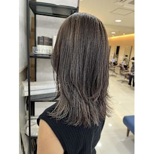 30.40代白髪ぼかしハイライトグレージュ - prize 池袋【プライズ】池袋西口店【プライズ イケブクロ イケブクロニシグチテン】掲載中