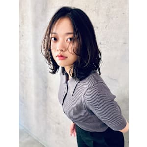 【最旬ヘア】ミディアムレイヤー