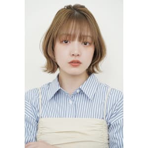 ふわっとボブ×ベージュカラー