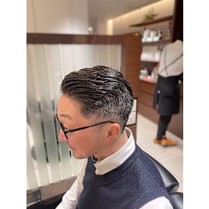 オールバック/バーバースタイル/七三分け