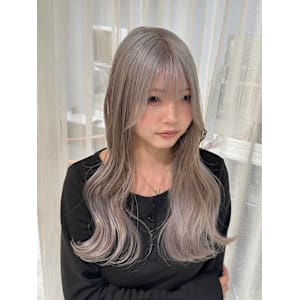 ブリーチダブルカラーホワイトカラーインナーカラー前髪艶髪