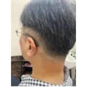 ローフェード×ビジネスヘアスタイル