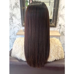 美髪ストレートロング　縮毛矯正　髪質改善　ベージュカラー