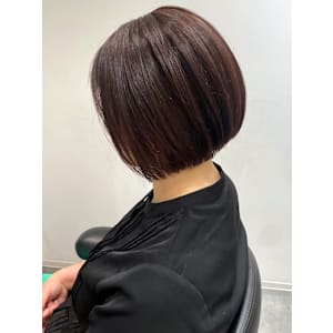 丸みショートボブ　前下がりショート　ナチュラルブラウン