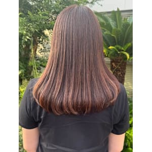 ナチュラルブラウン　白髪ぼかしハイライト　セミロング