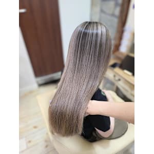 シャドールーツ×グレージュ☆