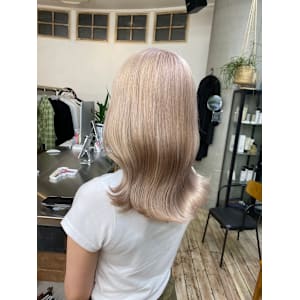 TRUCKIN UP THE PATH×ミディアム