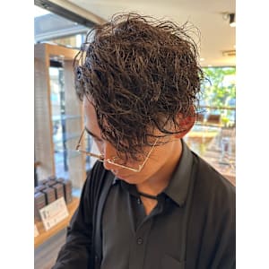 メンズ　ツイストスパイラルパーマ　フェード