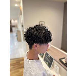 メンズ　マッシュ　波巻きパーマ