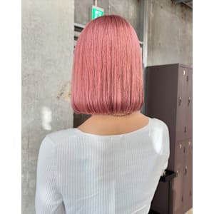 ピンクベージュ