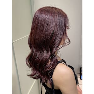 《チェリーレッド》《暖色カラー》《ヨシンモリヘア》