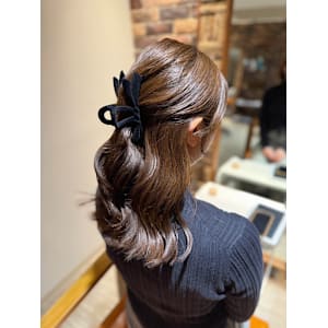 オリーブブラウン