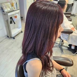 チェリーレッド