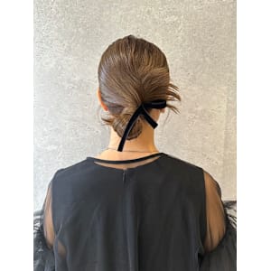 三軒茶屋_ヘアアレンジ_ヘアセット_タイト_お団子_リボン