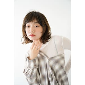 くびレイヤーエモージュグレージュカラーくびれショート【立川】