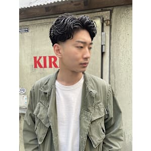 パーマスタイルアップバング