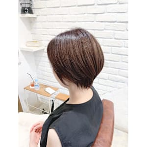 【MAGIC 小名木】くびれショートスタイル