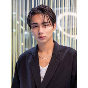 【小久保style】韓国マッシュニュアンスパーマグレーカラー