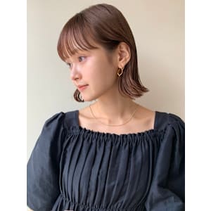 モカベージュ×外ハネ