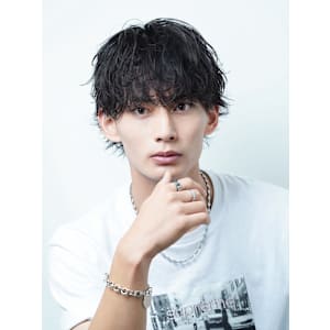 【alpha 新宿】マッシュ×波巻きパーマ