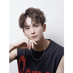 【alpha 新宿】アップバング×ツイストスパイラルパーマ