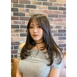オリーブブラウン×レイヤーカット