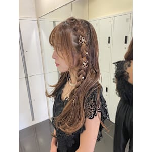 【フウカ】結婚式お呼ばれヘア