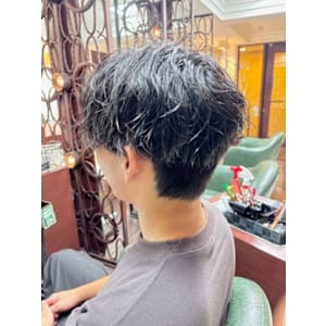 メンズパーマ×スパイラル【メンズパーマセンターパート】