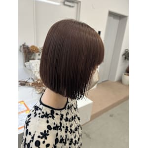 《花屋併設》ぱつっとボブ