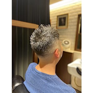 くせ毛ショート/フェード/ツーブロック刈り上げ