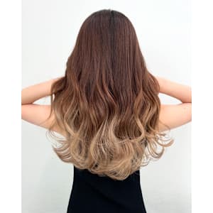 ベージュカラー