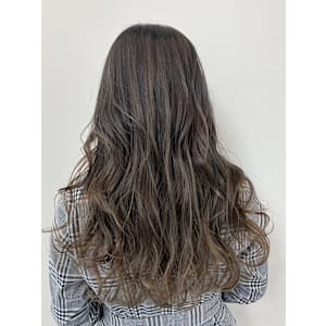 グレーアッシュ