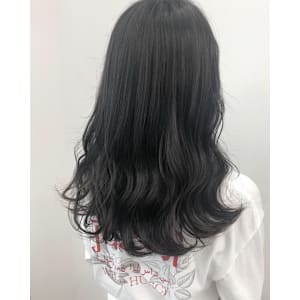 アッシュブラック