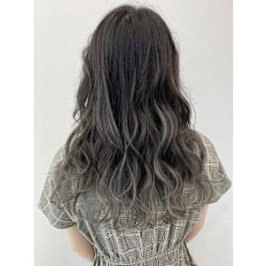 ベージュカラー