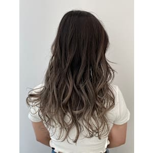 バレイヤージュカラー