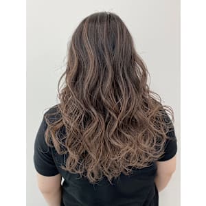 アッシュベージュ