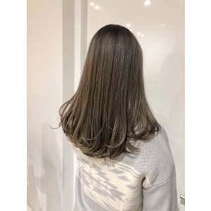 アッシュベージュ