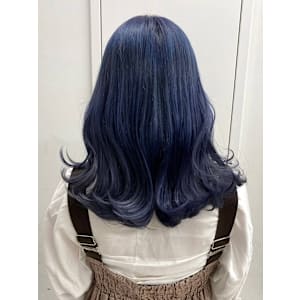 ネイビーブルー