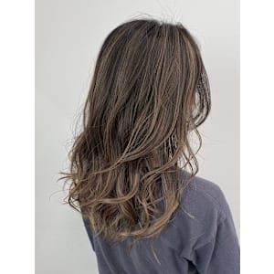 ナチュラルバレイヤージュブラウン